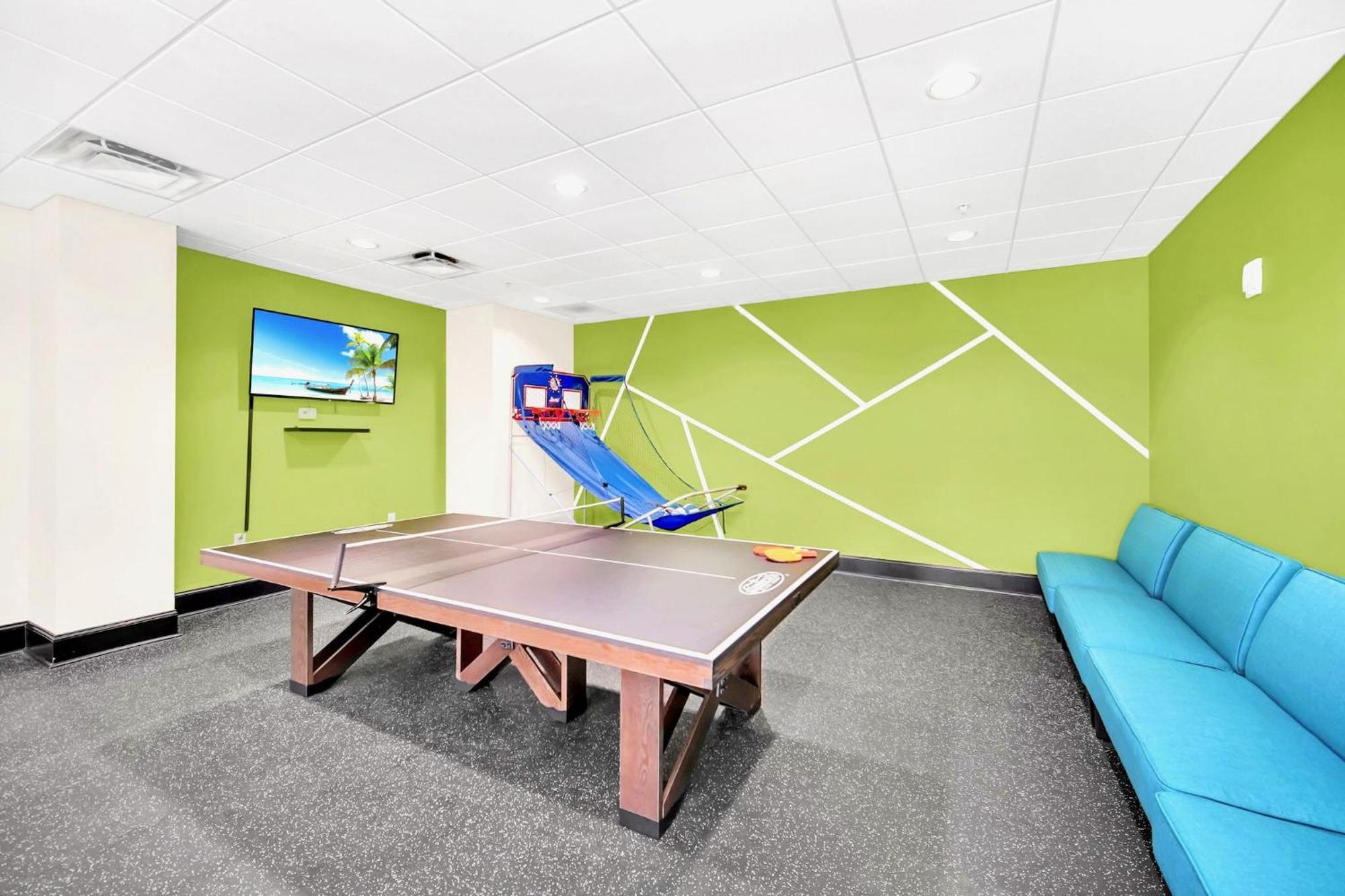 Bright & Modern 2Br Condo With Pool & Hot Tub, Near Disney! Orlando Exterior photo